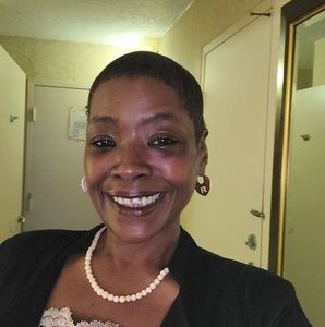 Meet your Posher, Renee